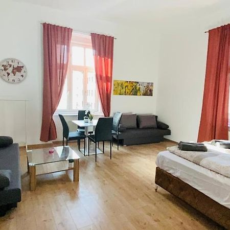 Deluxe Quad Room Dw Wenen Buitenkant foto