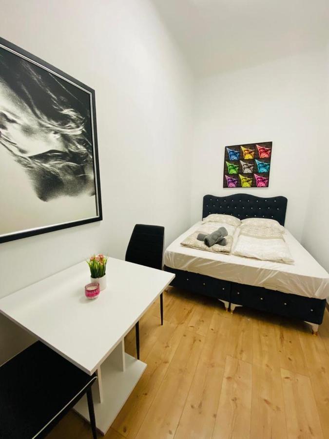 Deluxe Quad Room Dw Wenen Buitenkant foto
