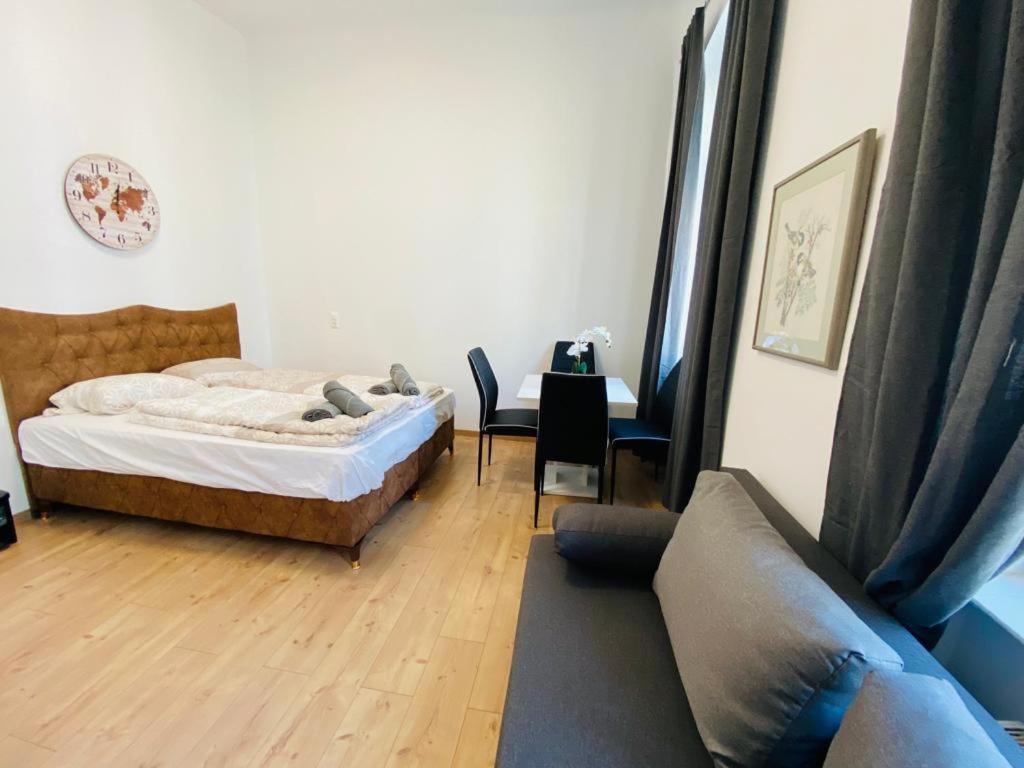 Deluxe Quad Room Dw Wenen Buitenkant foto