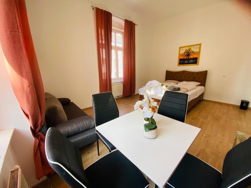 Deluxe Quad Room Dw Wenen Buitenkant foto